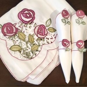 Mackintosh Rose Tablecloth and Napkin Set